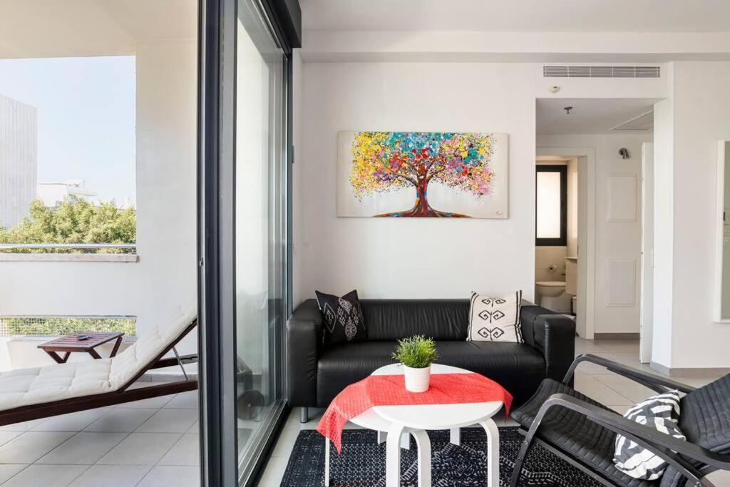 Sunny Luxury Apartments Тель-Авив Номер фото